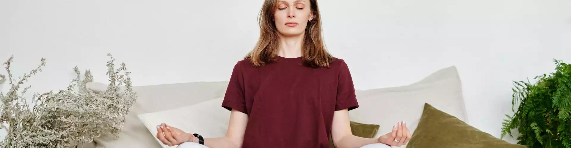 Pratica di meditazione e mantra di Capodanno - Online Class by Stephanie Brail