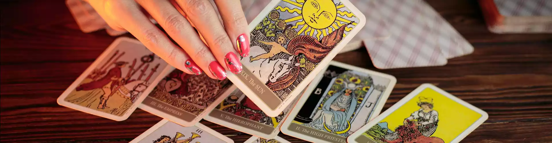 Tarot de los miércoles por la noche - Online Class by Elissa Heyman